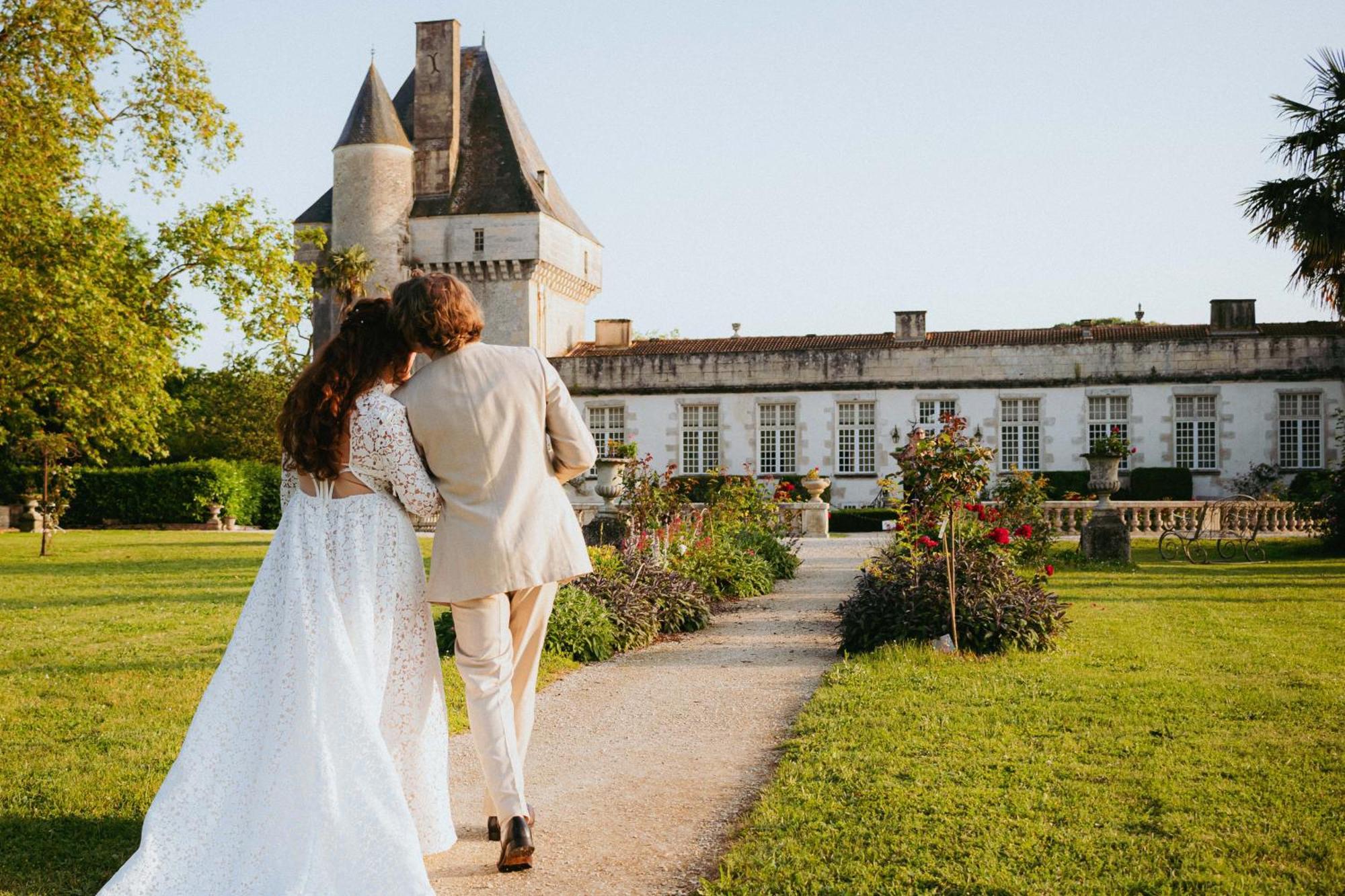 Chateau De Mornay Saint-Pierre-de-l'Isle Buitenkant foto